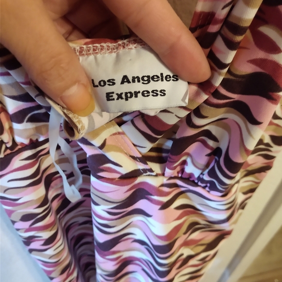 Halter top - Picture 2 of 3